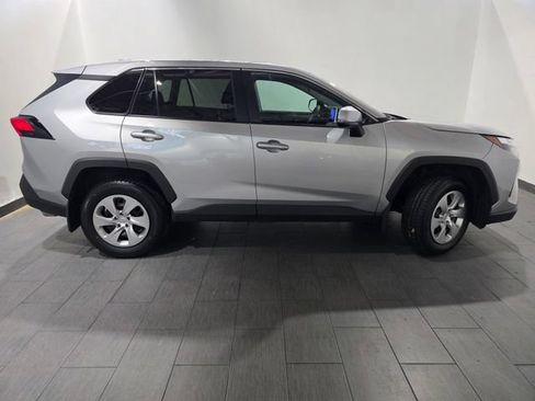 Used 2023 Toyota RAV4 LE AWD/4WD image 6
