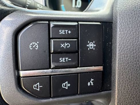Used 2021 Ford F150 Lariat RWD image 7