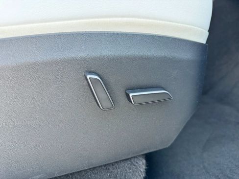 Used 2023 Tesla Model Y Long Range AWD/4WD image 14