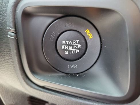 Used 2024 Jeep Wrangler Unlimited Rubicon w/ XTREMEE 35" Tire Package image 32