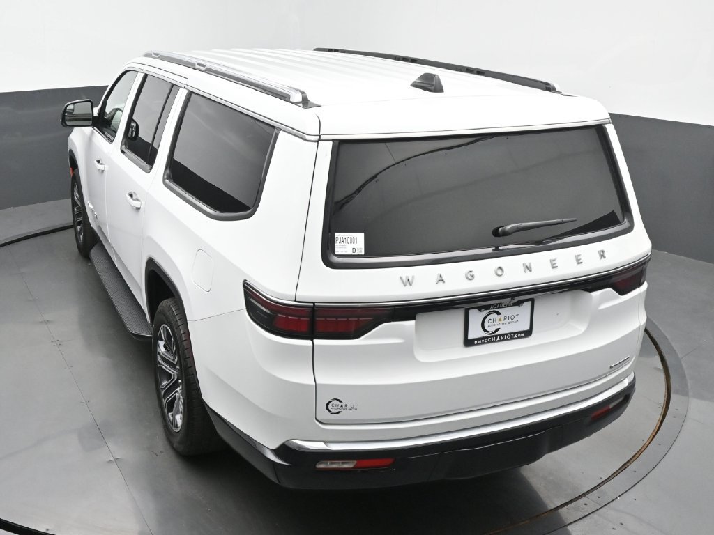 Used 2024 Jeep Wagoneer L Series II AWD/4WD image 46