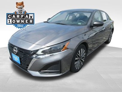 Used 2024 Nissan Altima 2.5 SV