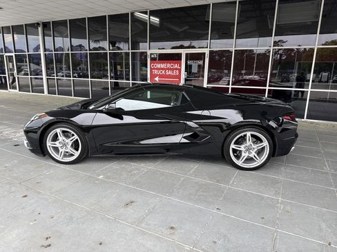Used 2021 Chevrolet Corvette Stingray Convertible w/ 1LT image 6