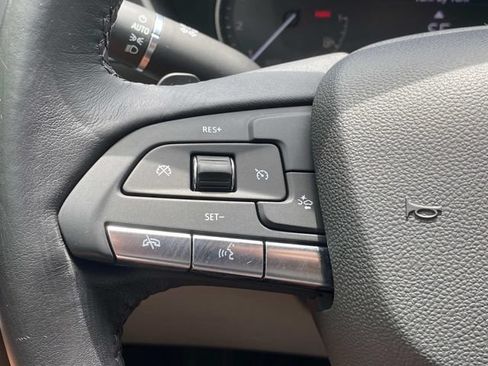 Used 2023 Cadillac XT4 Luxury FWD image 19