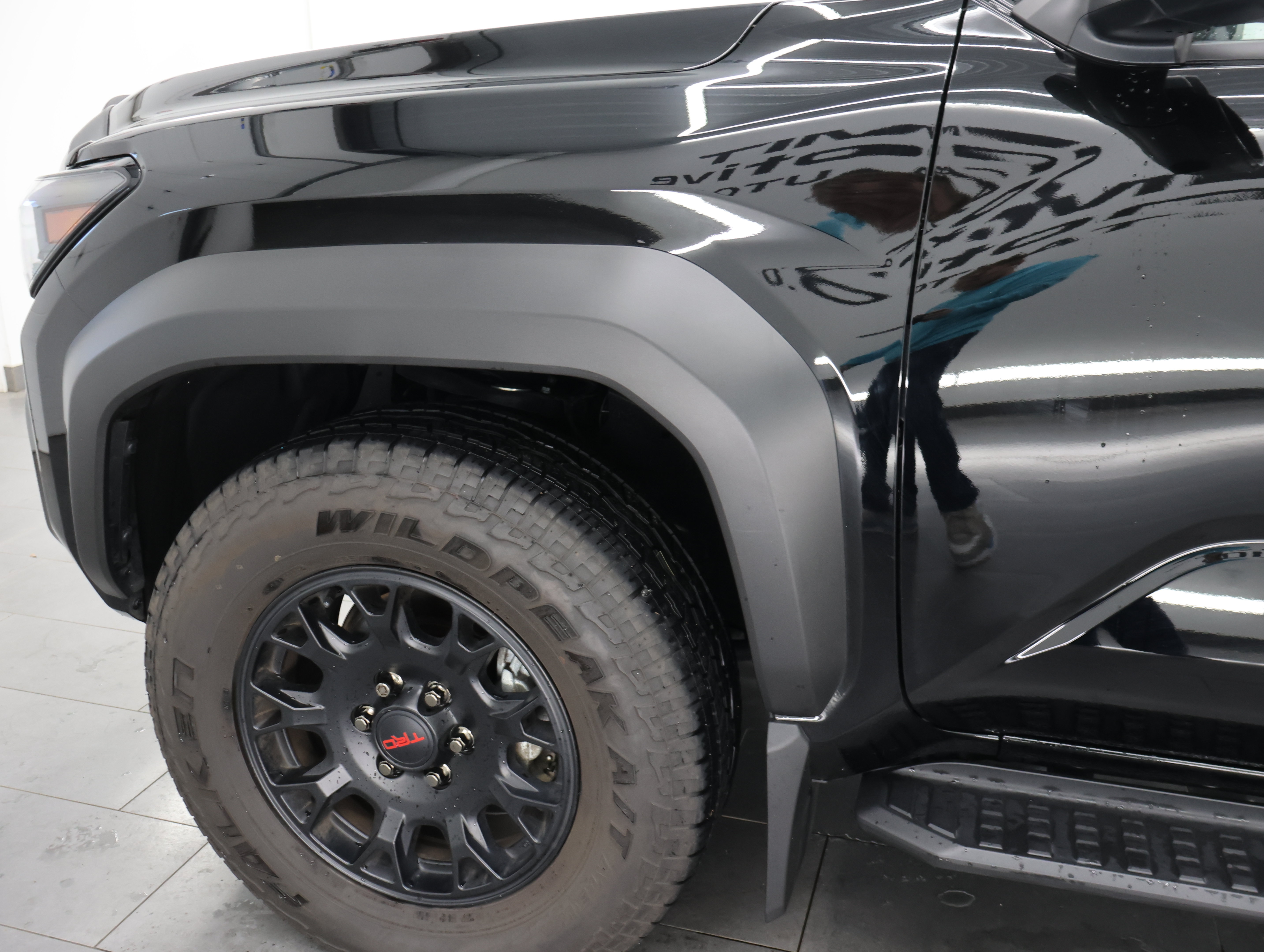 Used 2025 Toyota 4Runner TRD Off-Road Premium AWD/4WD image 37