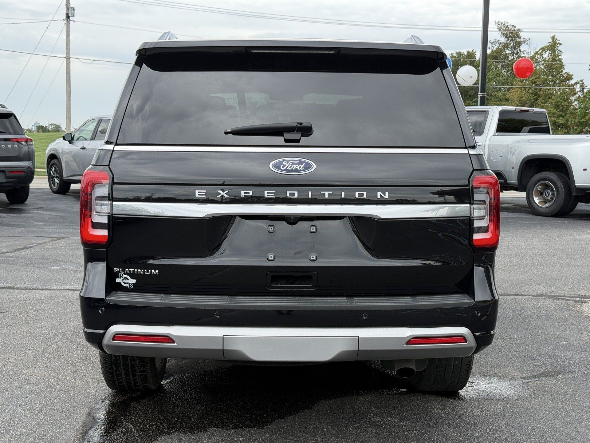 Used 2023 Ford Expedition Platinum AWD/4WD image 7