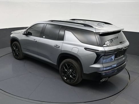 Used 2026 Chevrolet Traverse RS FWD image 15