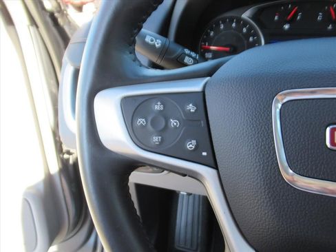 Used 2020 GMC Terrain SLT w/ Preferred Package image 19