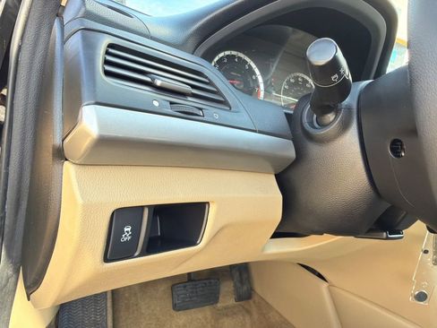 Used 2012 Honda Accord SE image 28