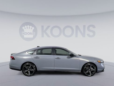 Used 2023 Honda Accord Sport image 8