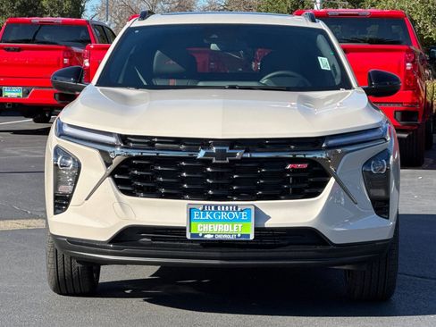 New 2026 Chevrolet Trax RS FWD image 8