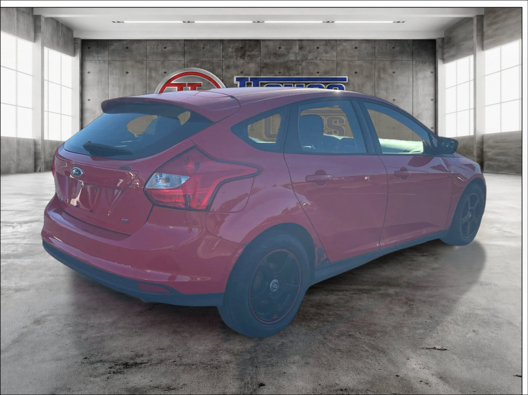 Used 2012 Ford Focus SE FWD image 5