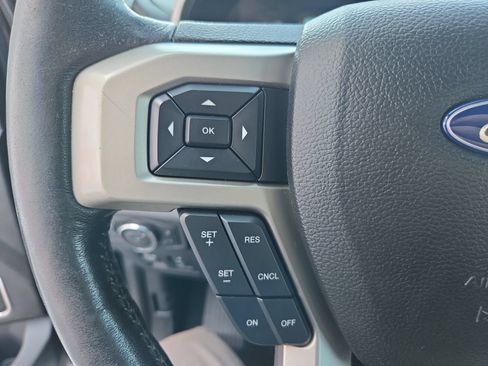 Used 2018 Ford F150 Lariat w/ Equipment Group 502A Luxury AWD/4WD image 27