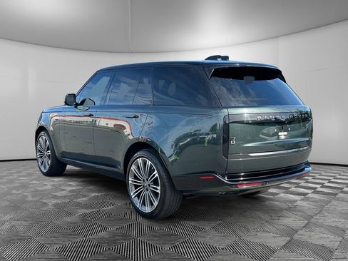 Used 2025 Land Rover Range Rover SE AWD/4WD image 3