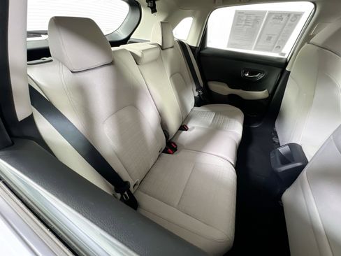 Used 2023 Honda HR-V LX image 24
