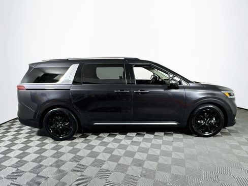 Used 2022 Kia Carnival SX Prestige FWD image 8