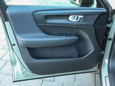 Used 2023 Volvo C40 P8 Recharge Plus w/ Protection Package Premier AWD/4WD image 21
