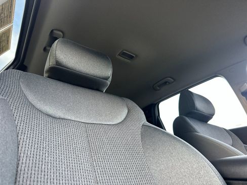 Used 2023 Hyundai Santa Fe SEL AWD/4WD image 16