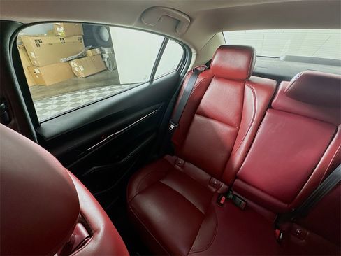 Used 2024 MAZDA MAZDA3 s image 12