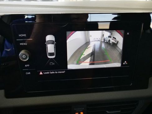 New 2025 Volkswagen Jetta Sport image 18