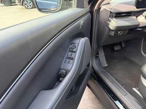 Used 2025 Ford Mustang Mach-E Select w/ Comfort Package Lite AWD/4WD image 25