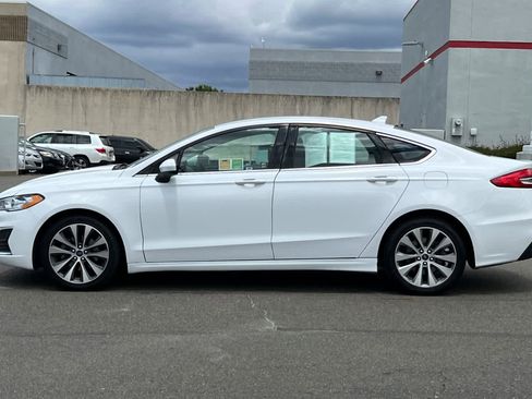Used 2020 Ford Fusion SE AWD/4WD image 9
