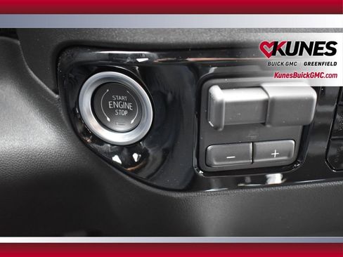 New 2025 GMC Sierra 2500 SLT image 25