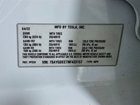 Used 2022 Tesla Model Y Long Range image 51