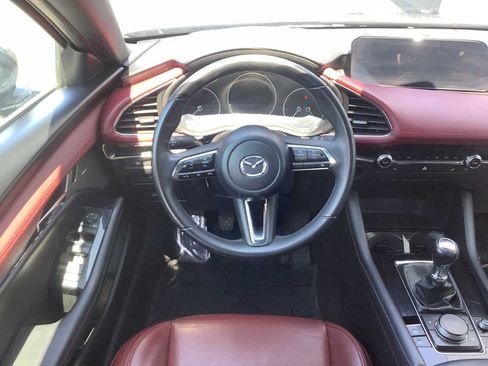 Used 2024 MAZDA MAZDA3 s FWD image 10