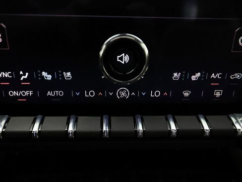 Used 2026 GMC Yukon Denali Ultimate image 32