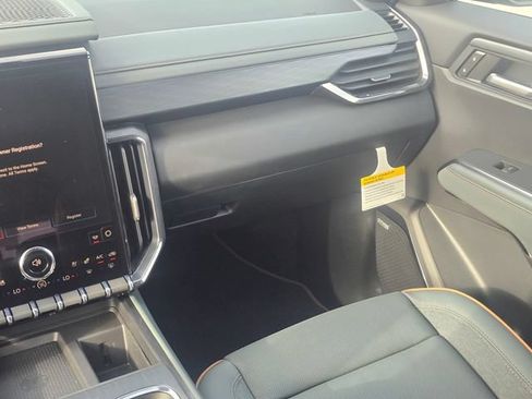 New 2026 GMC Acadia AT4 w/ Luxury Package AWD/4WD image 14