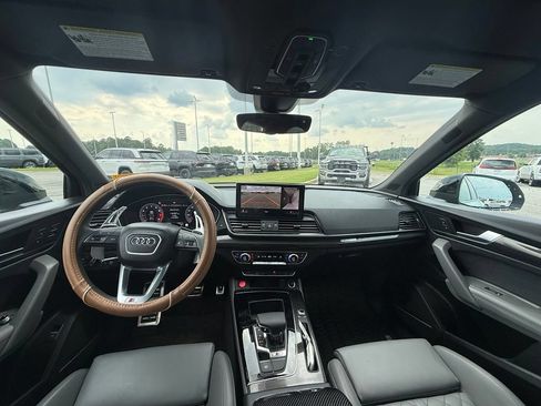 Used 2025 Audi SQ5 Premium Plus AWD/4WD image 9