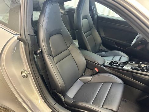 Certified 2025 Porsche 911 Carrera RWD image 24