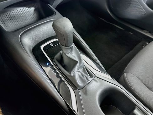 Used 2025 Toyota Corolla LE FWD image 25