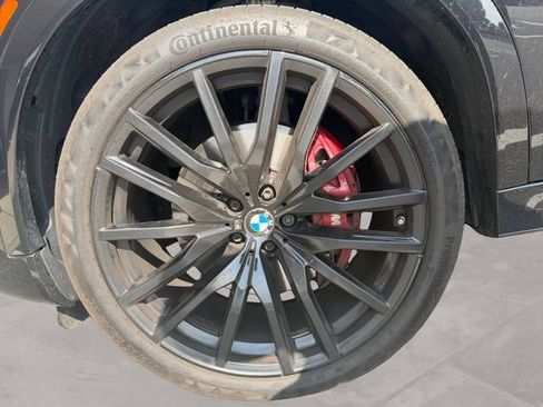 Used 2022 BMW X6 xDrive40i w/ Executive Package AWD/4WD image 14