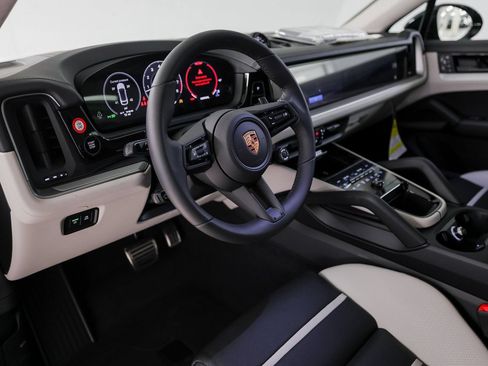 New 2026 Porsche Cayenne S AWD/4WD image 4
