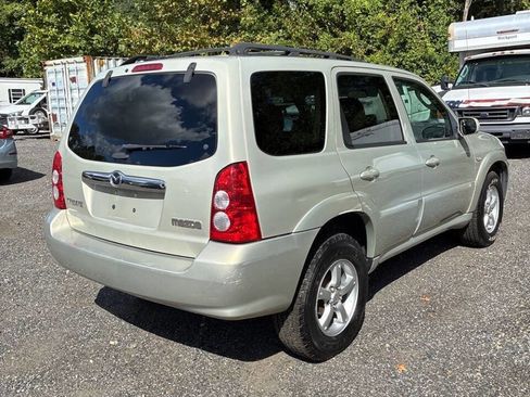 Used 2005 MAZDA Tribute I w/ Premium Pkg image 2
