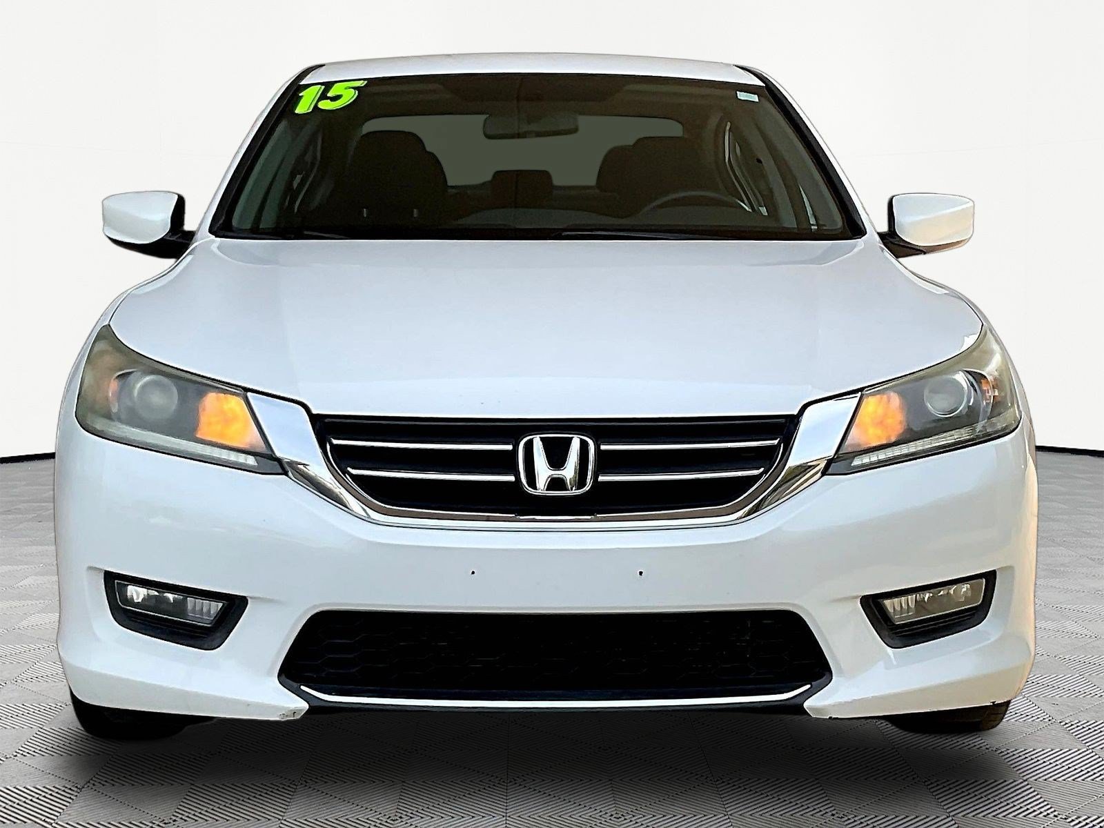Used 2015 Honda Accord Sport image 2