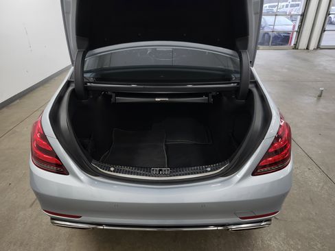 Used 2019 Mercedes-Benz S 560 4MATIC Sedan w/ Premium Package image 24