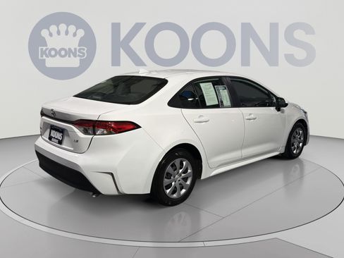 Used 2024 Toyota Corolla LE FWD image 7