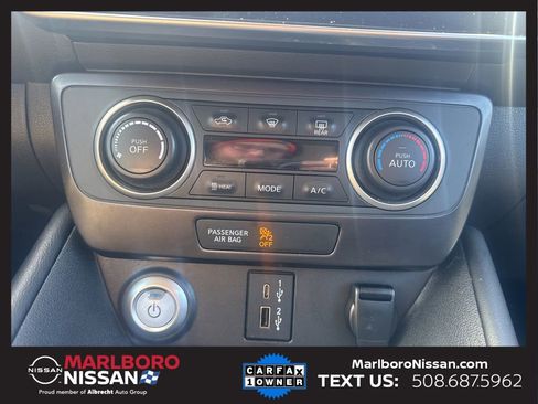 Certified 2023 Nissan Leaf S image 25