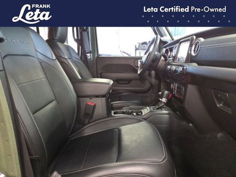 Used 2023 Jeep Wrangler Unlimited Sahara AWD/4WD image 20