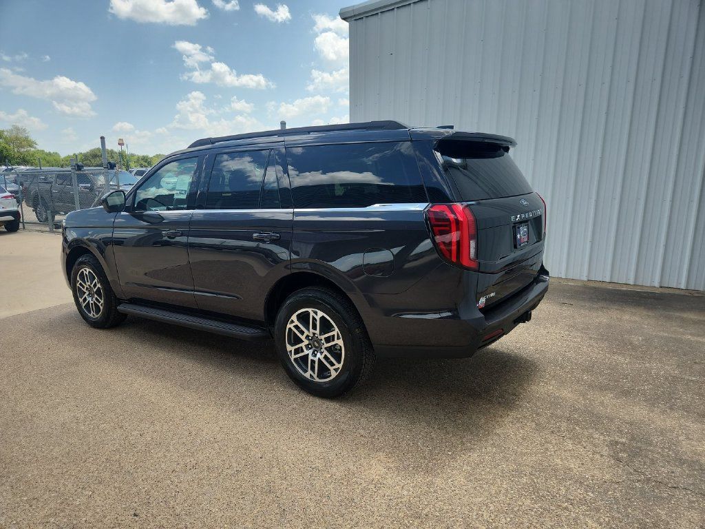 New 2026 Ford Expedition Active AWD/4WD image 6