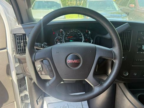 Used 2025 GMC Savana 2500 w/ Driver Convenience Package RWD image 5