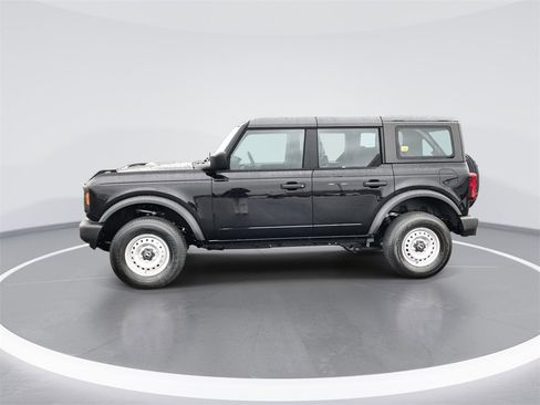 New 2025 Ford Bronco 4-Door image 5