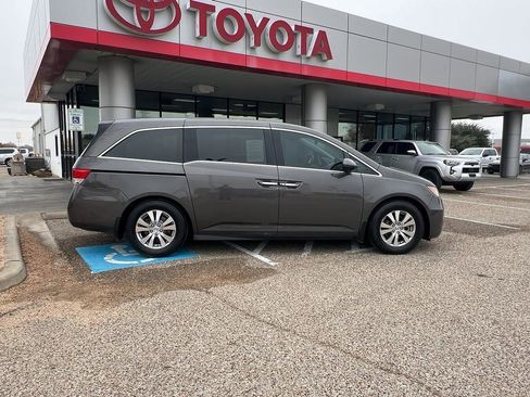 Used 2016 Honda Odyssey EX image 6