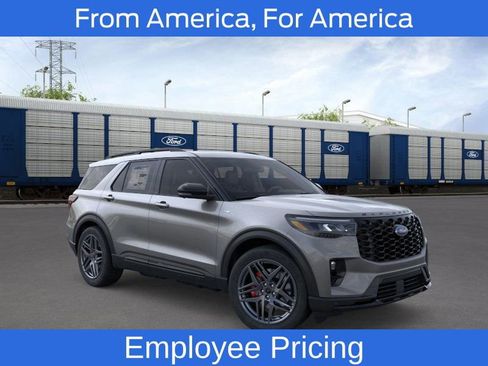 New 2026 Ford Explorer ST-Line w/ ST-Line Street Pack AWD/4WD image 1