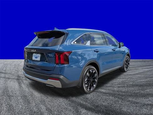 Used 2025 Kia Sorento SX FWD image 4