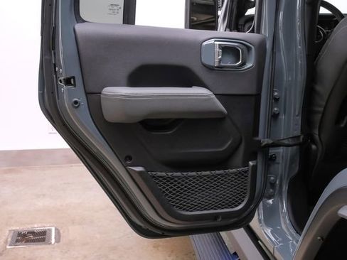 Used 2024 Jeep Wrangler Unlimited Rubicon 392 image 87