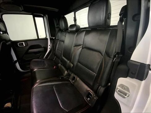 Used 2021 Jeep Gladiator Mojave AWD/4WD image 12